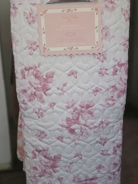 Reversible Pink Floral Quilt Set - Soft Pink